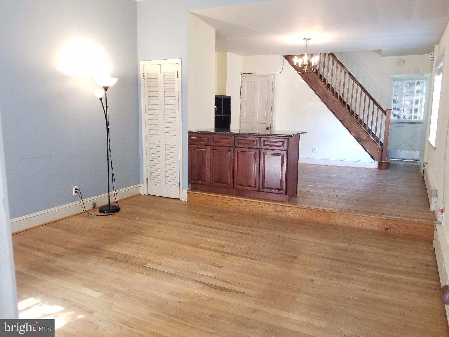 ART MUSEUM AREA - Residential Lease