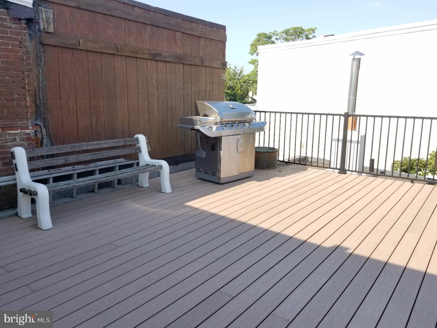 ART MUSEUM AREA - Residential Lease