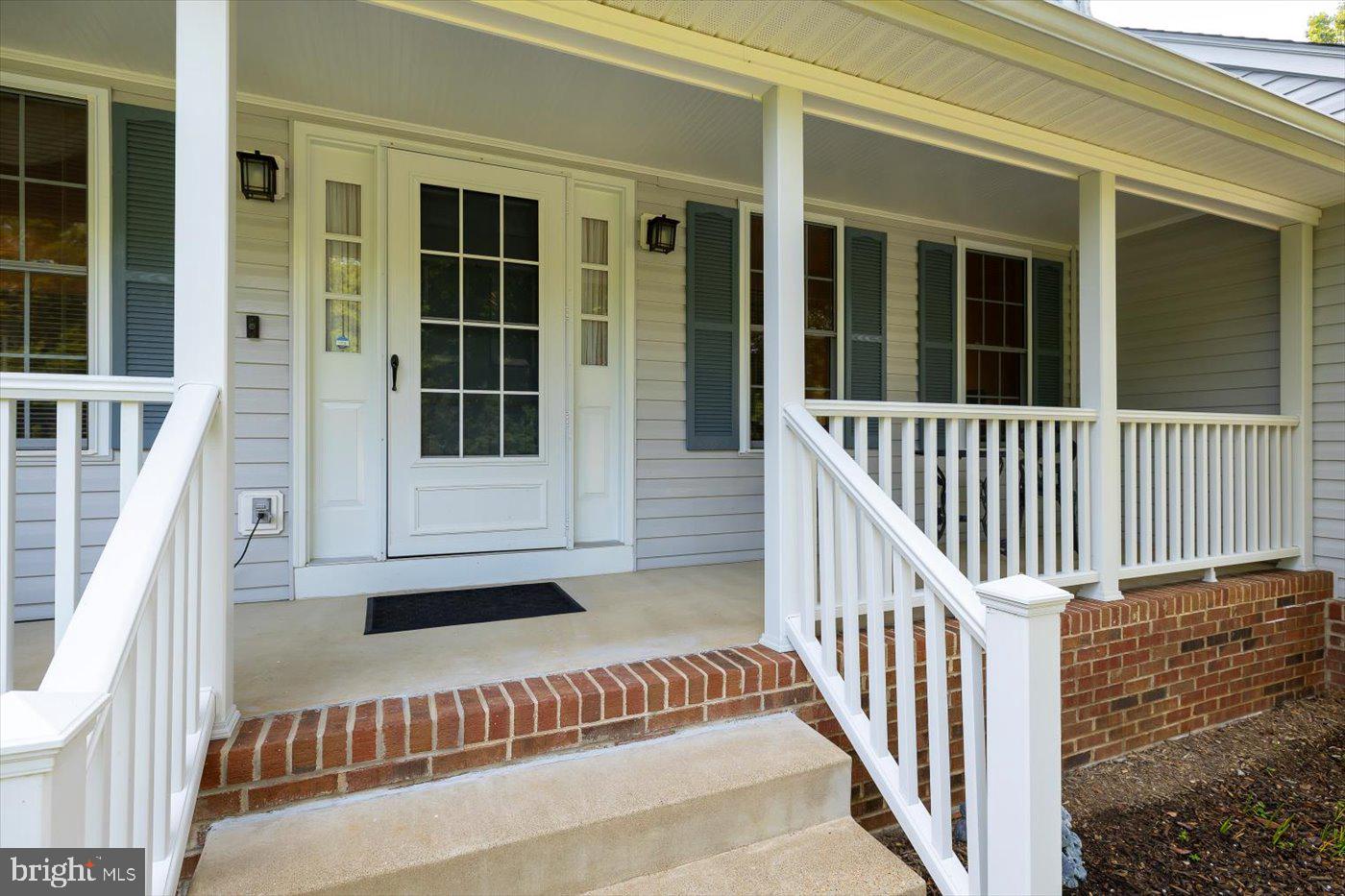 10 FRANTZ COURT