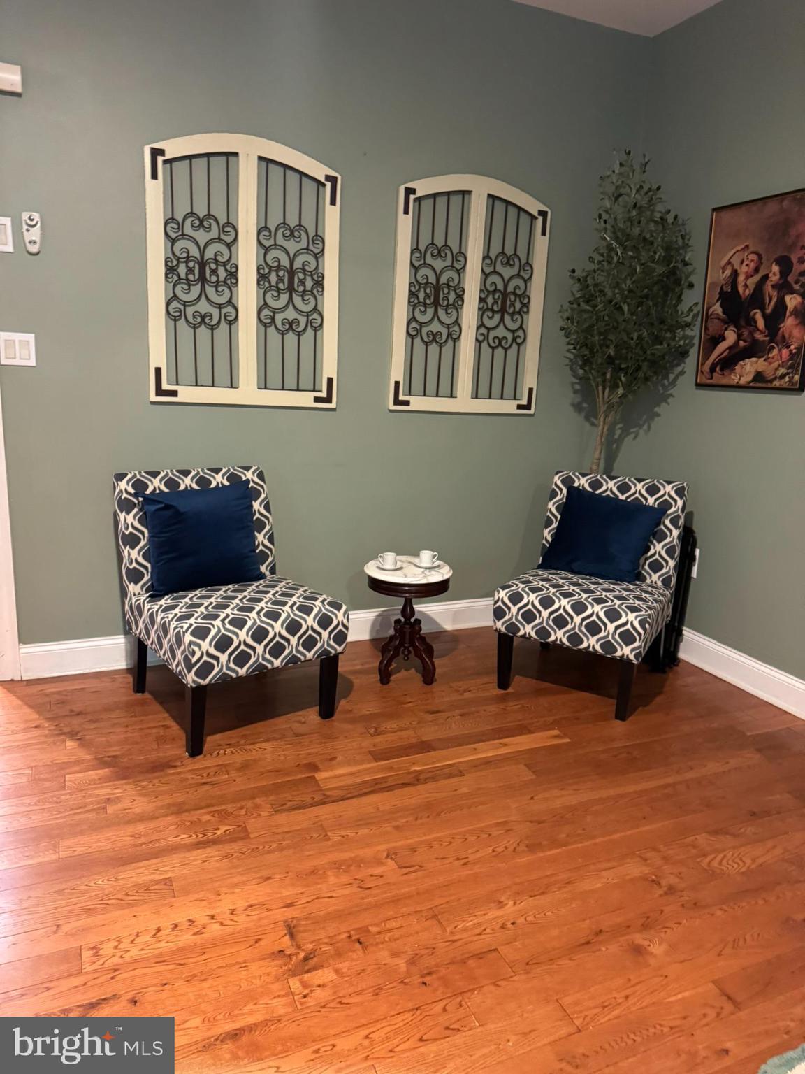 BOWLEYS QUARTERS - Residential