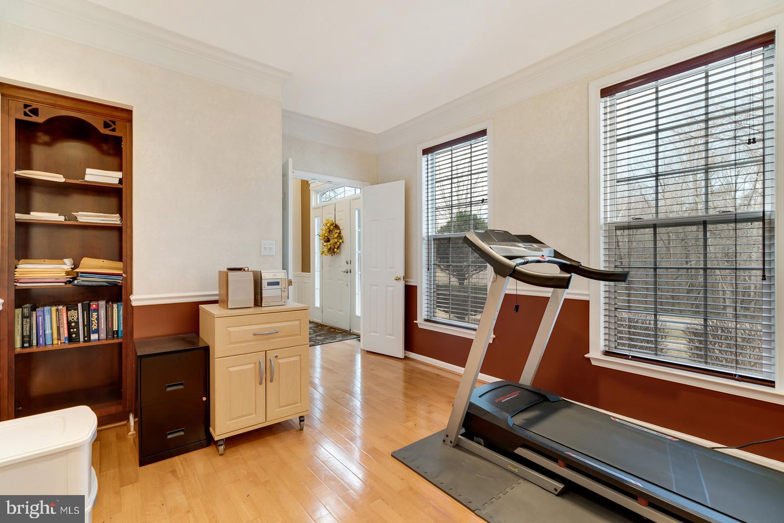 FOX CHASE - Residential