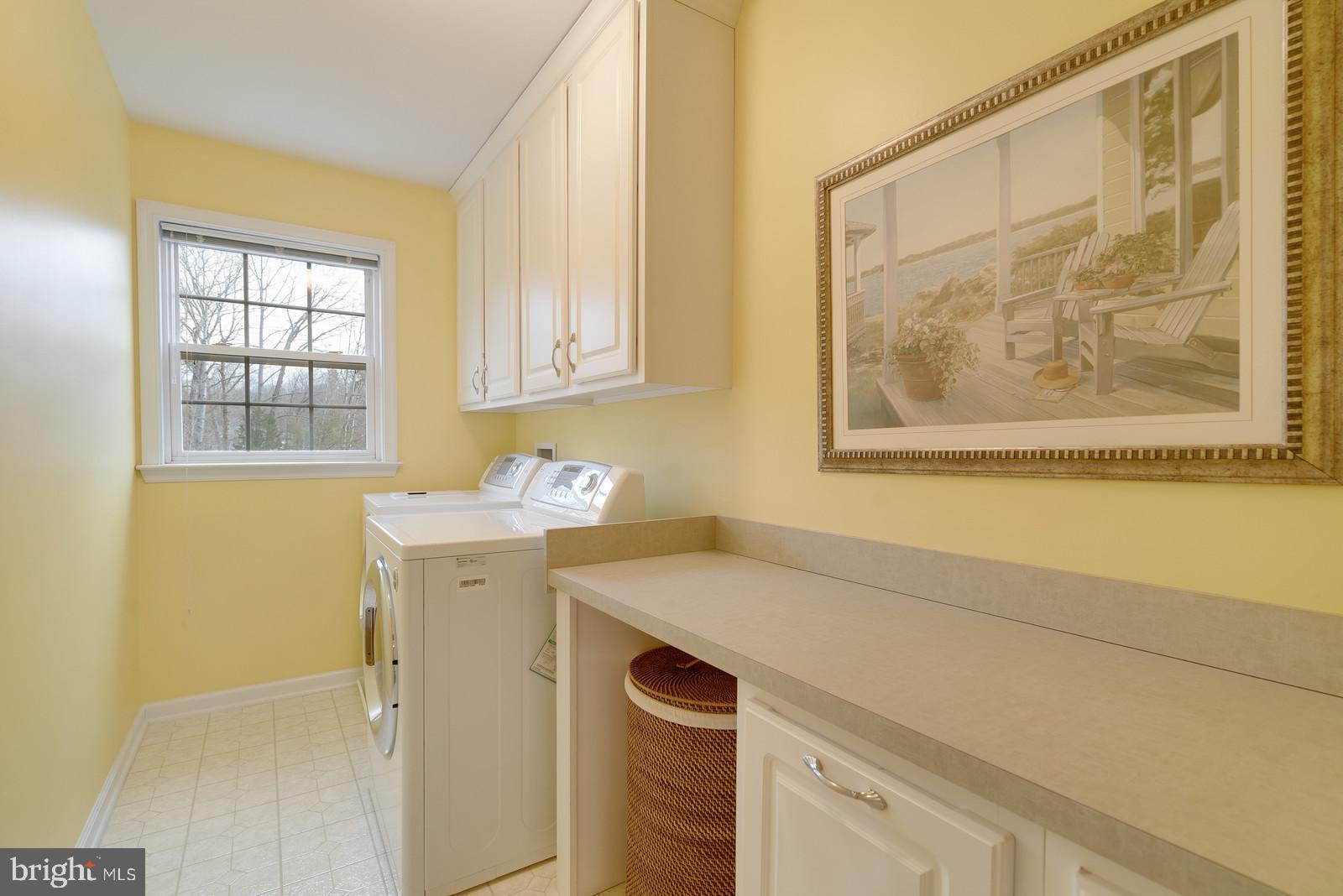 FOX CHASE - Residential