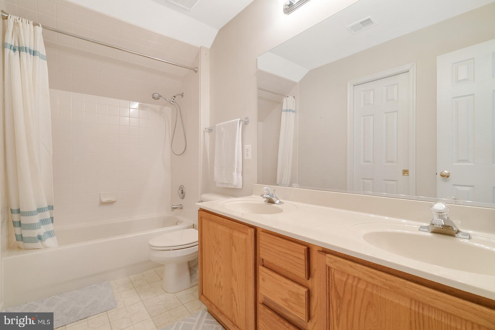 FOX CHASE - Residential