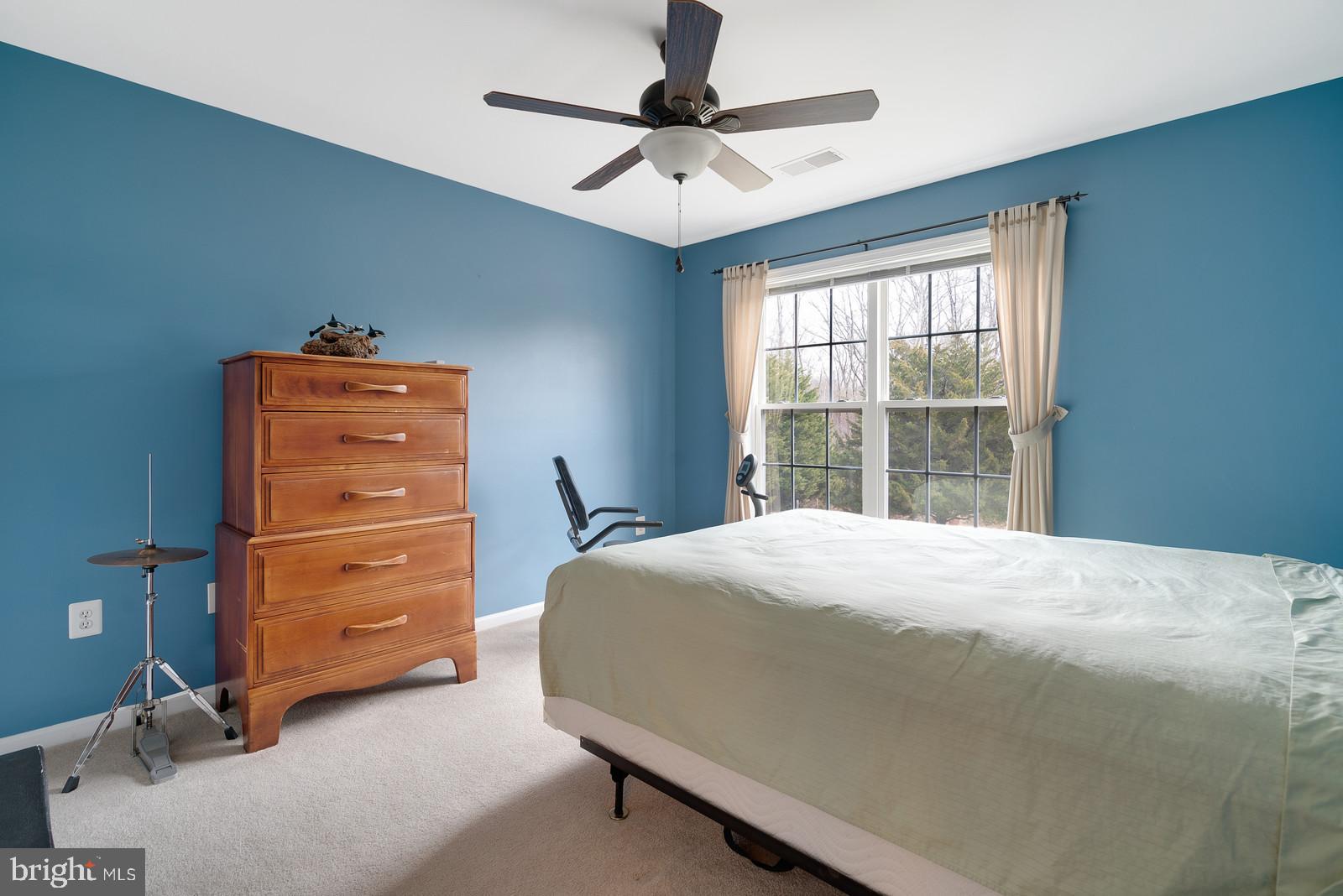 FOX CHASE - Residential