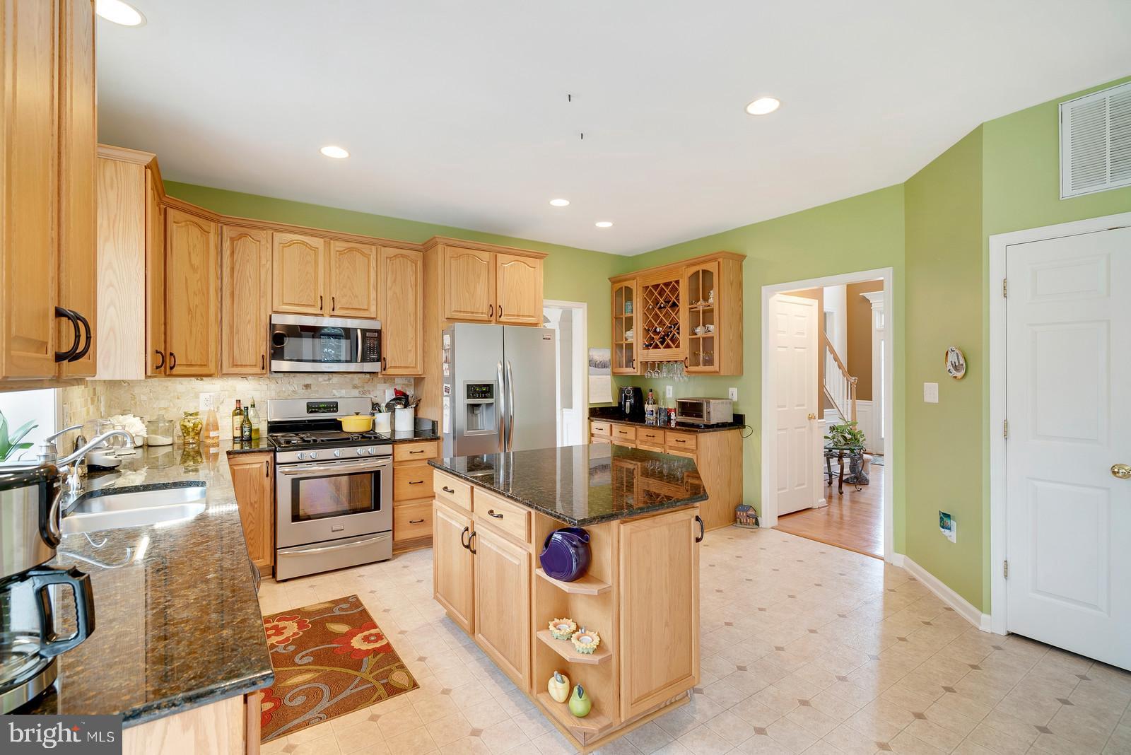 FOX CHASE - Residential