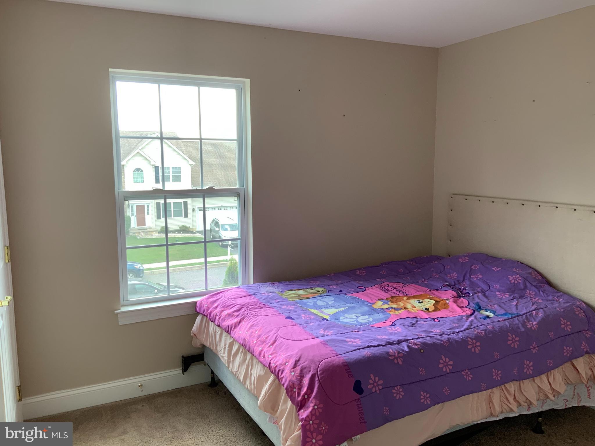 MEADOW BROOK - Residential