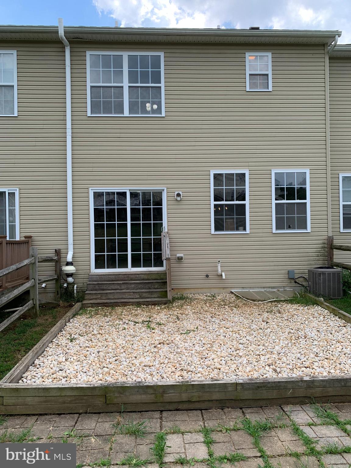 MEADOW BROOK - Residential