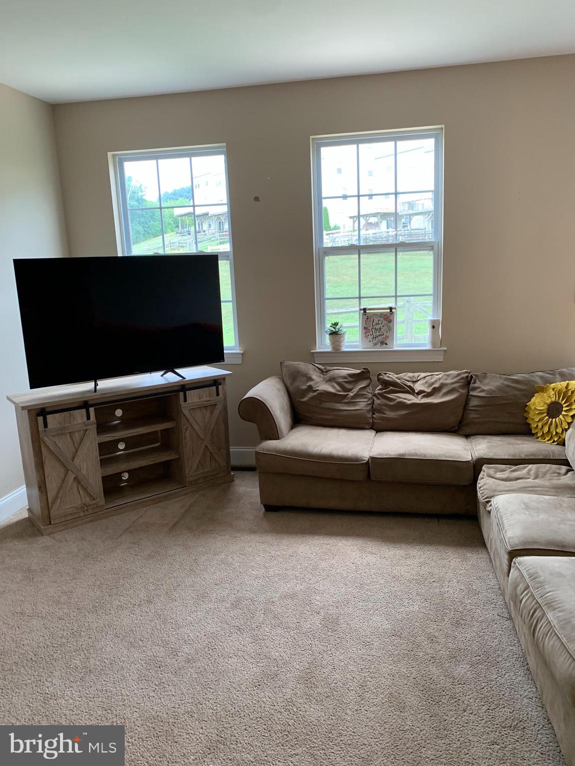 MEADOW BROOK - Residential