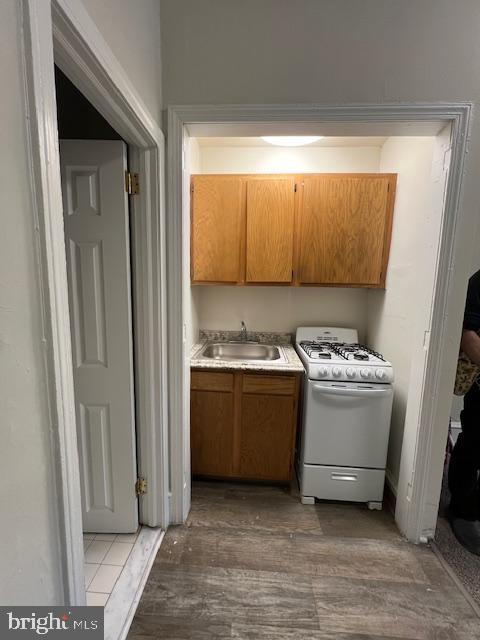 UNIVERSITY CITY - Residential Lease