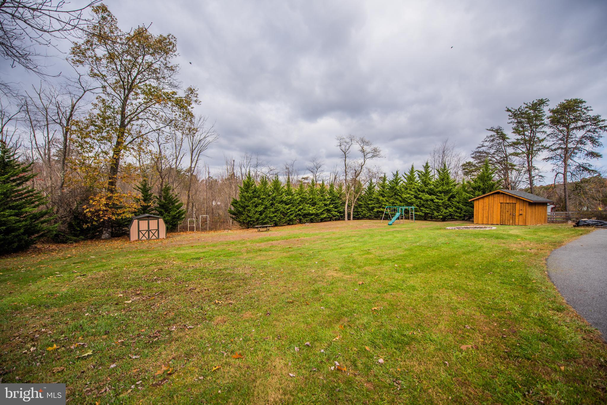 SEELY PINE ACRES - Residential