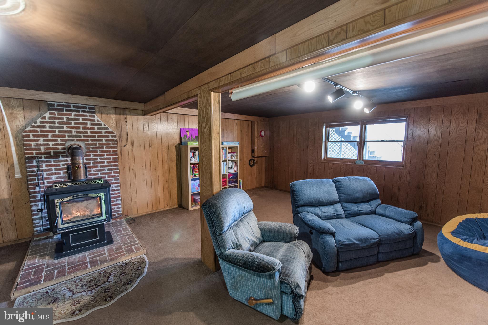 SEELY PINE ACRES - Residential