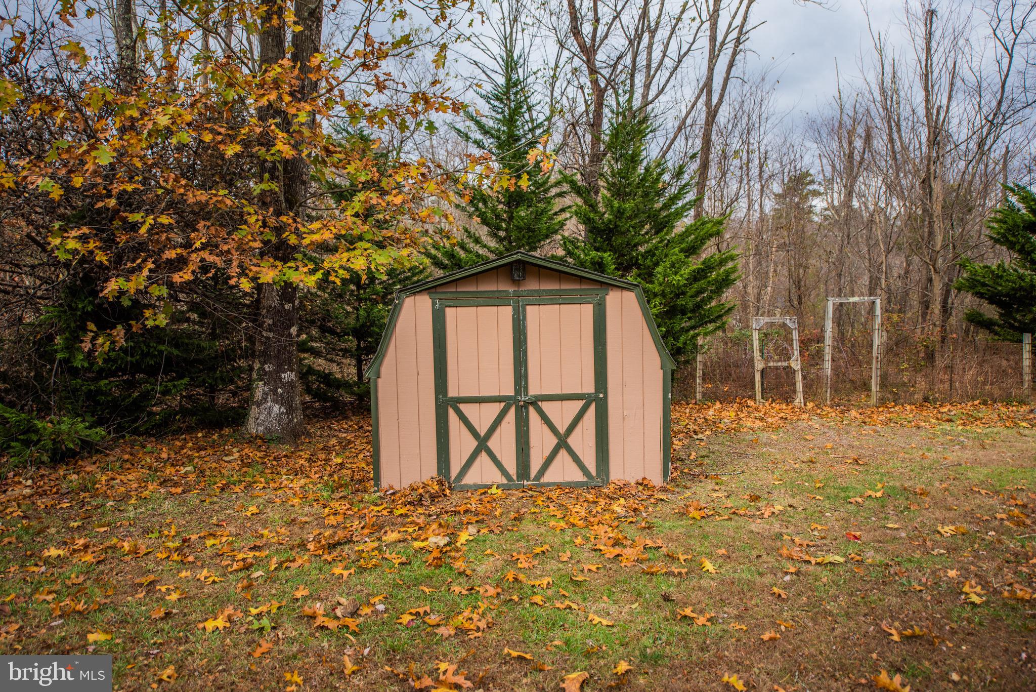 SEELY PINE ACRES - Residential