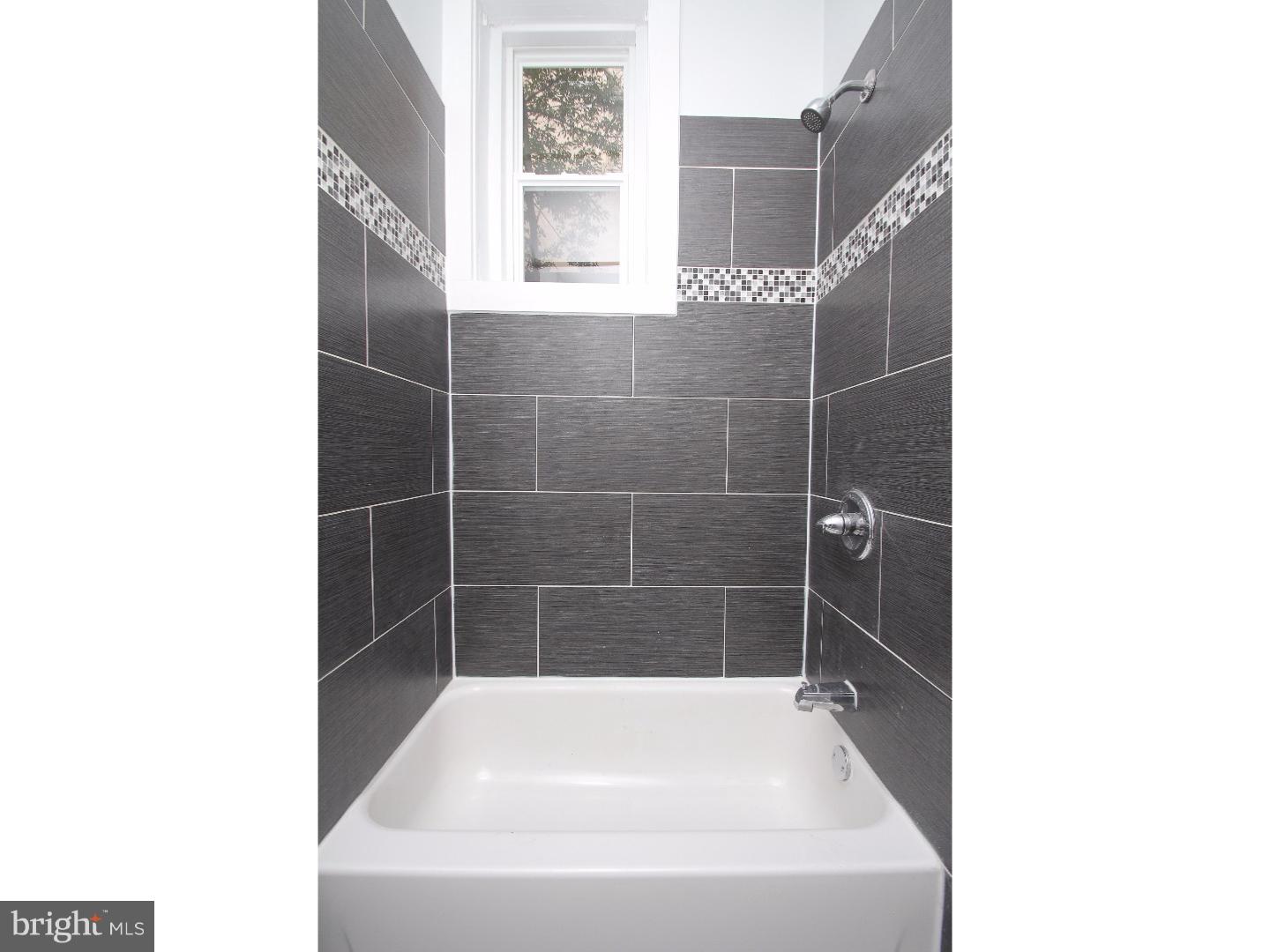 SOCIETY HILL - Residential Income