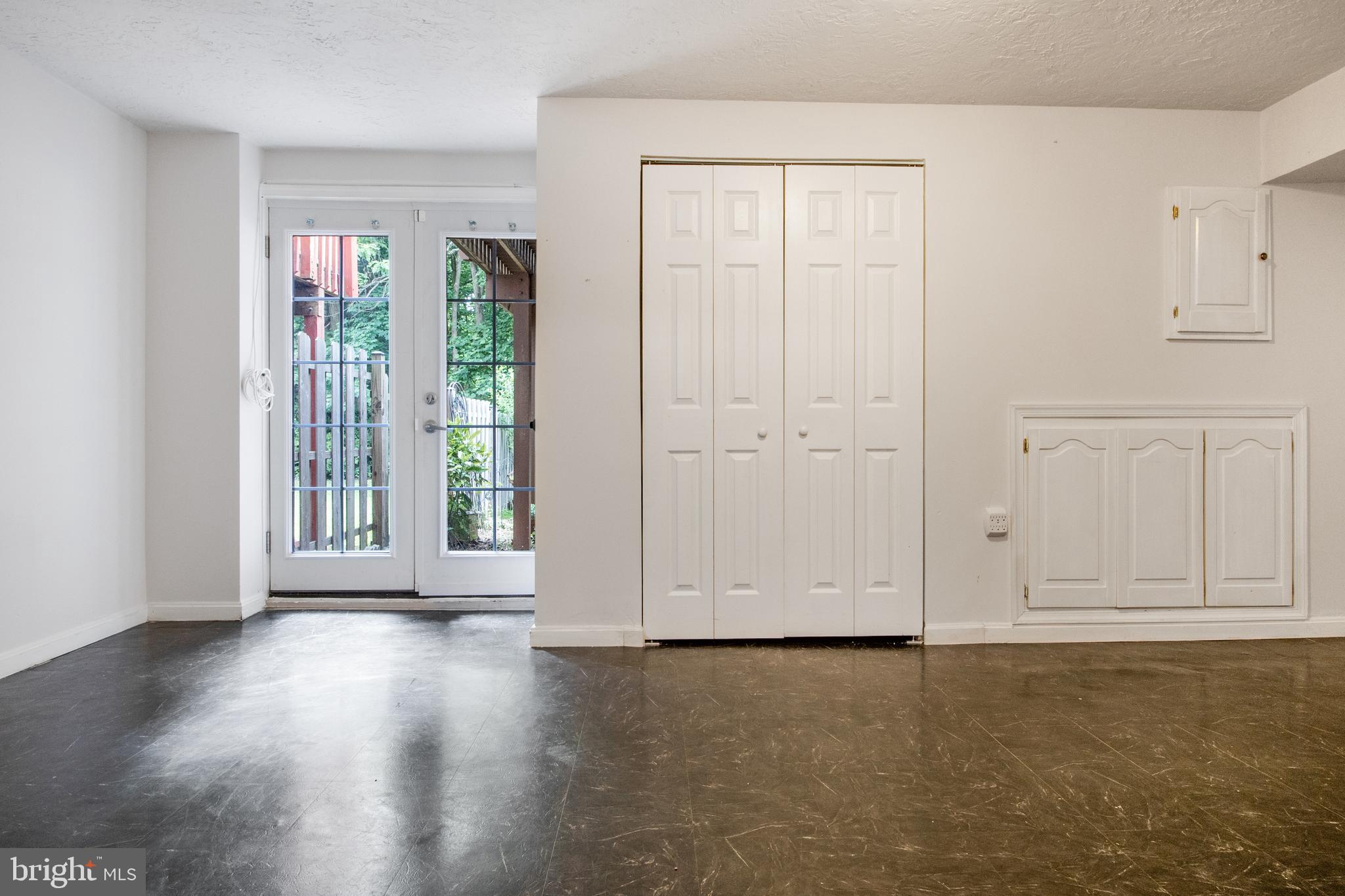 FAIRLAND ESTATES - Residential Lease