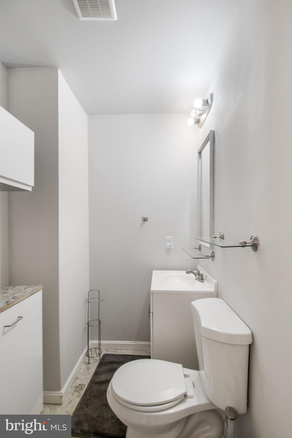 FAIRLAND ESTATES - Residential Lease