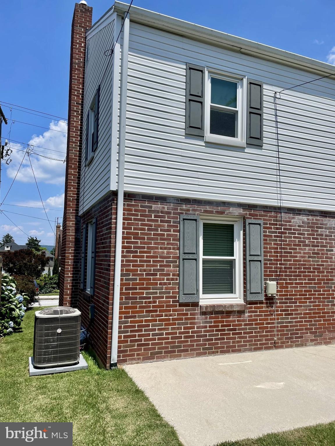 273 LOCUST STREET