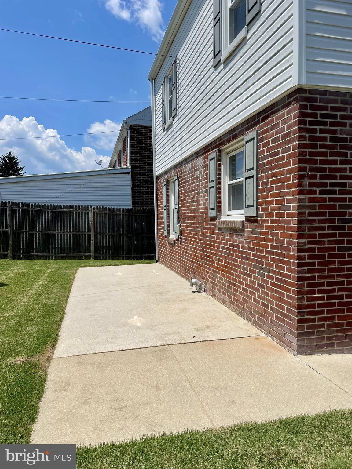 273 LOCUST STREET