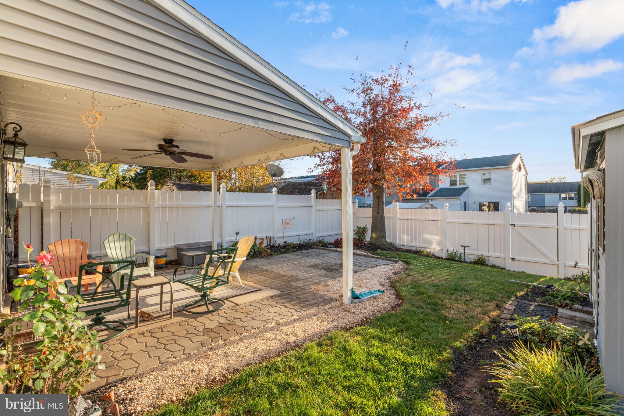 COLONIAL VIL - Residential