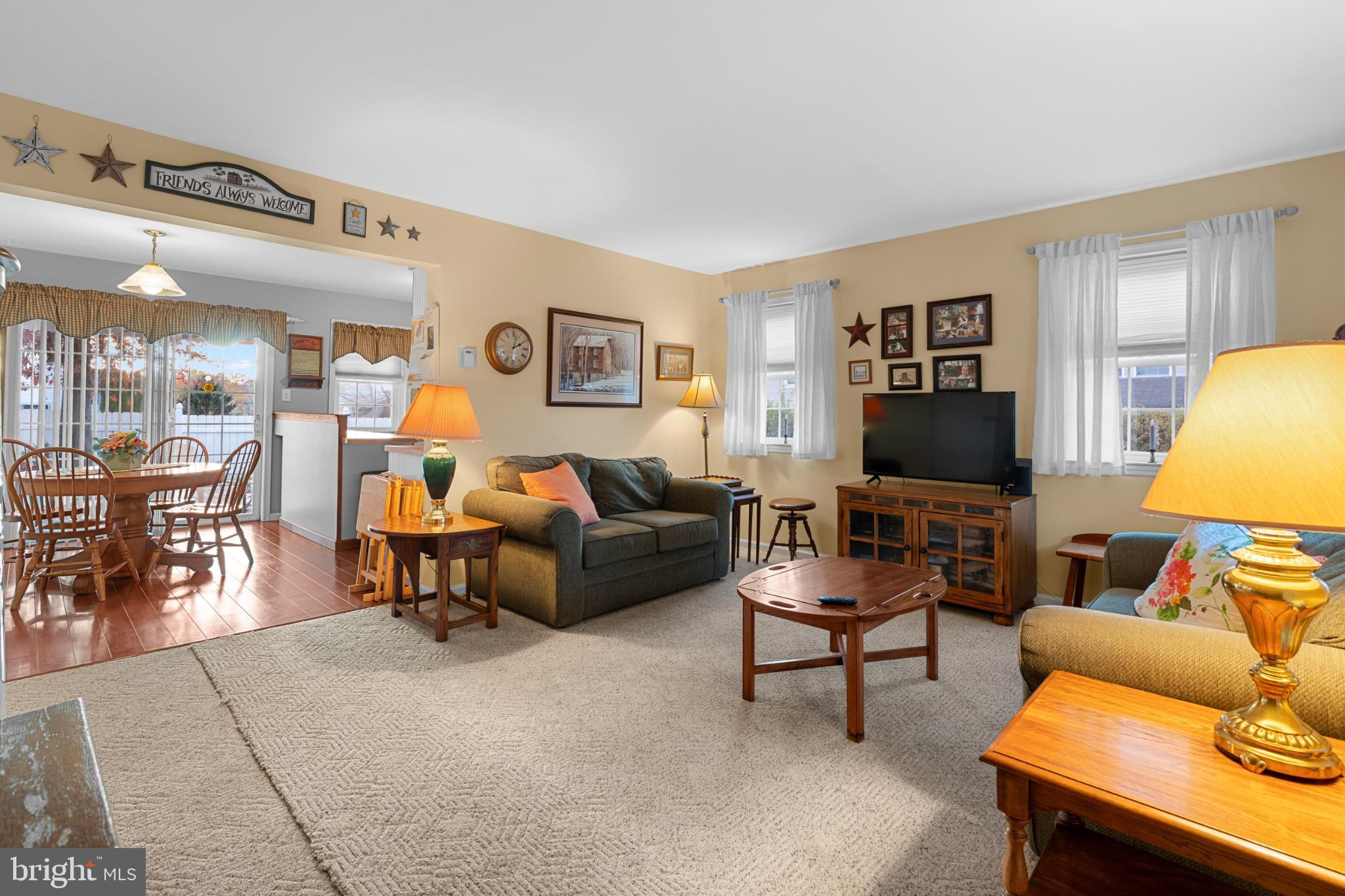 COLONIAL VIL - Residential