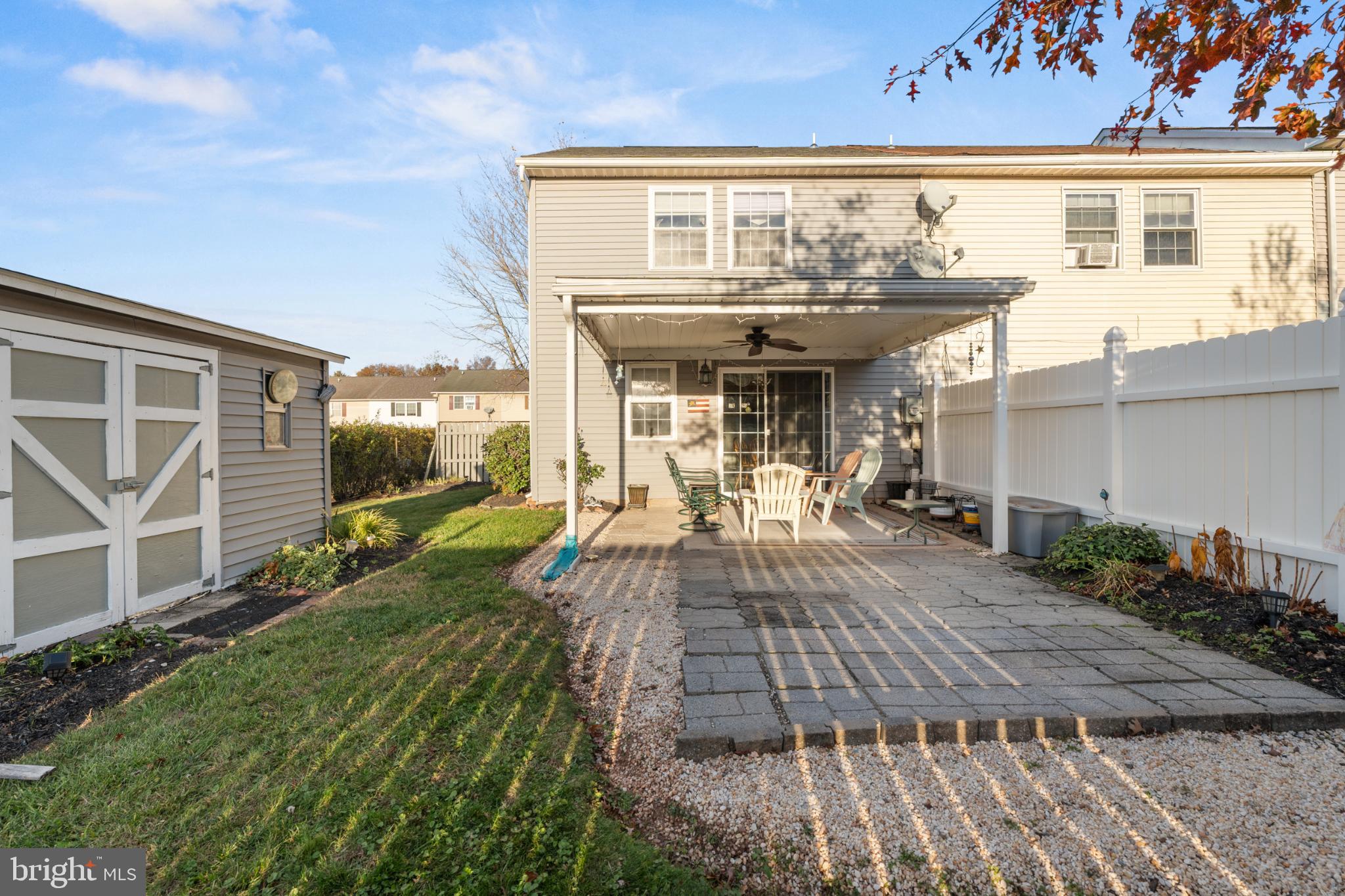 COLONIAL VIL - Residential