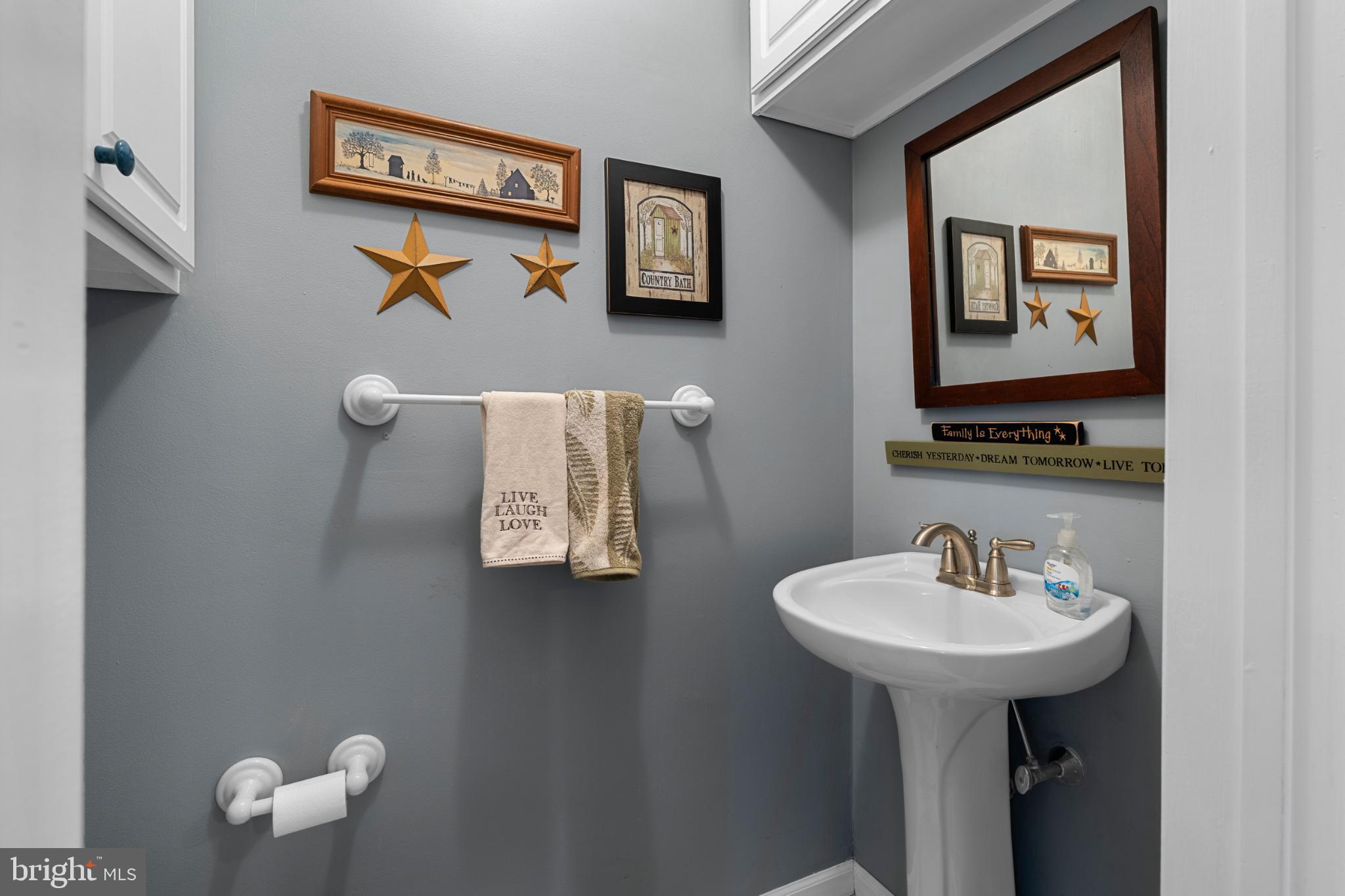 COLONIAL VIL - Residential