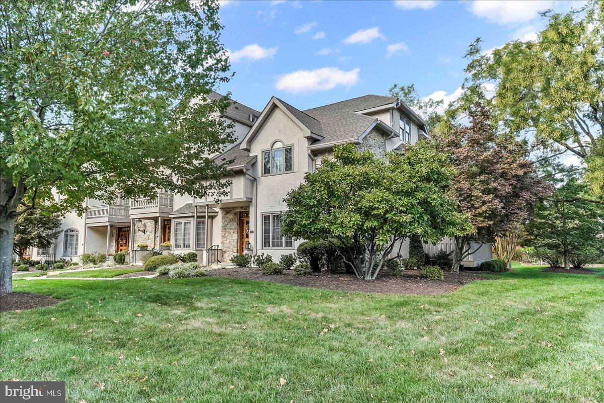 CAMBRIDGE CHASE - Residential