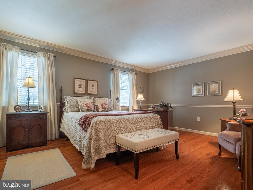 NORTHRIDGE - Residential