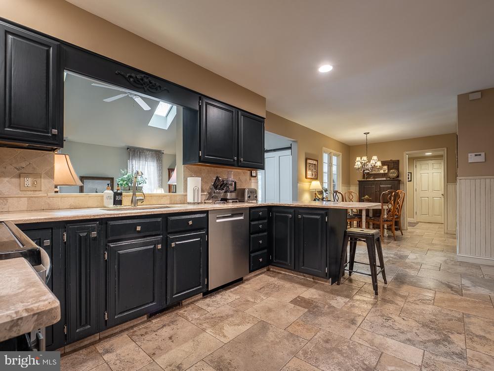 NORTHRIDGE - Residential