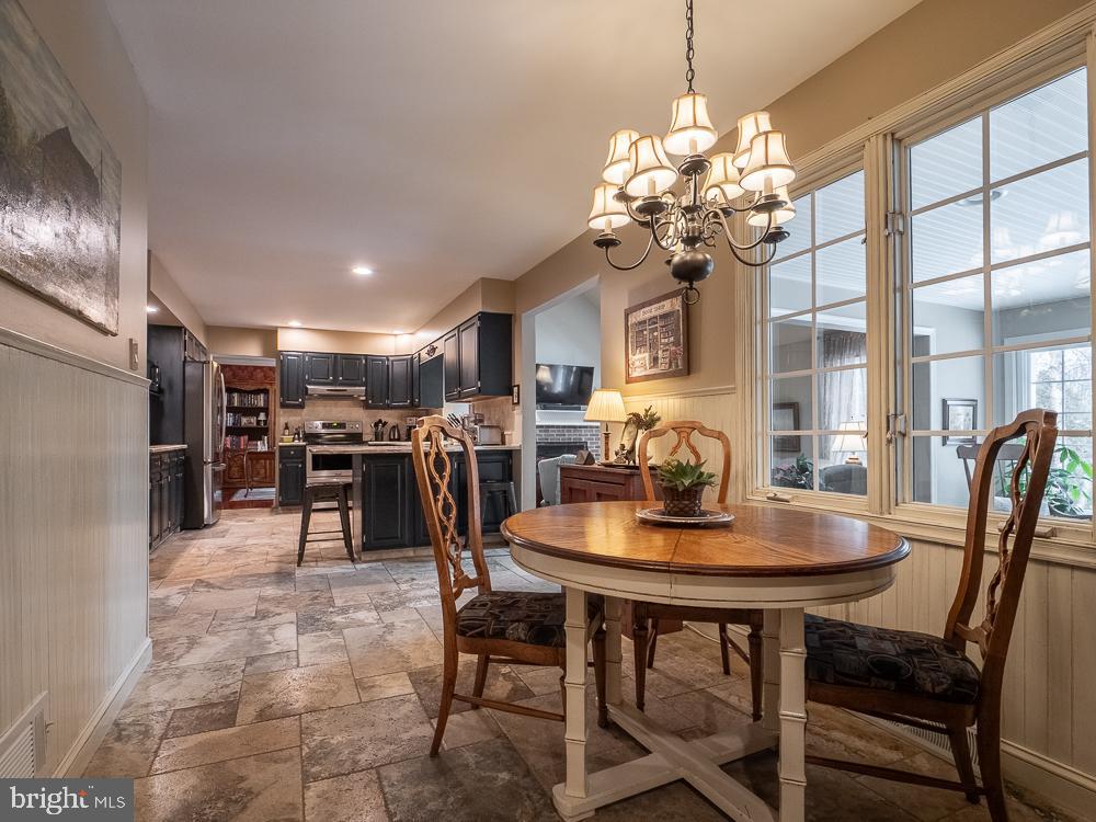 NORTHRIDGE - Residential