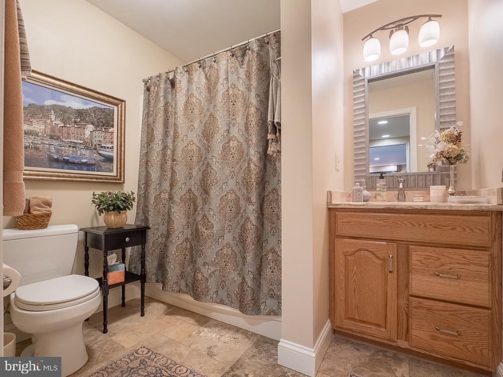 NORTHRIDGE - Residential