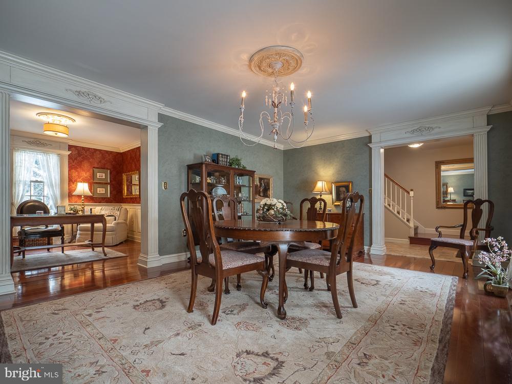 NORTHRIDGE - Residential