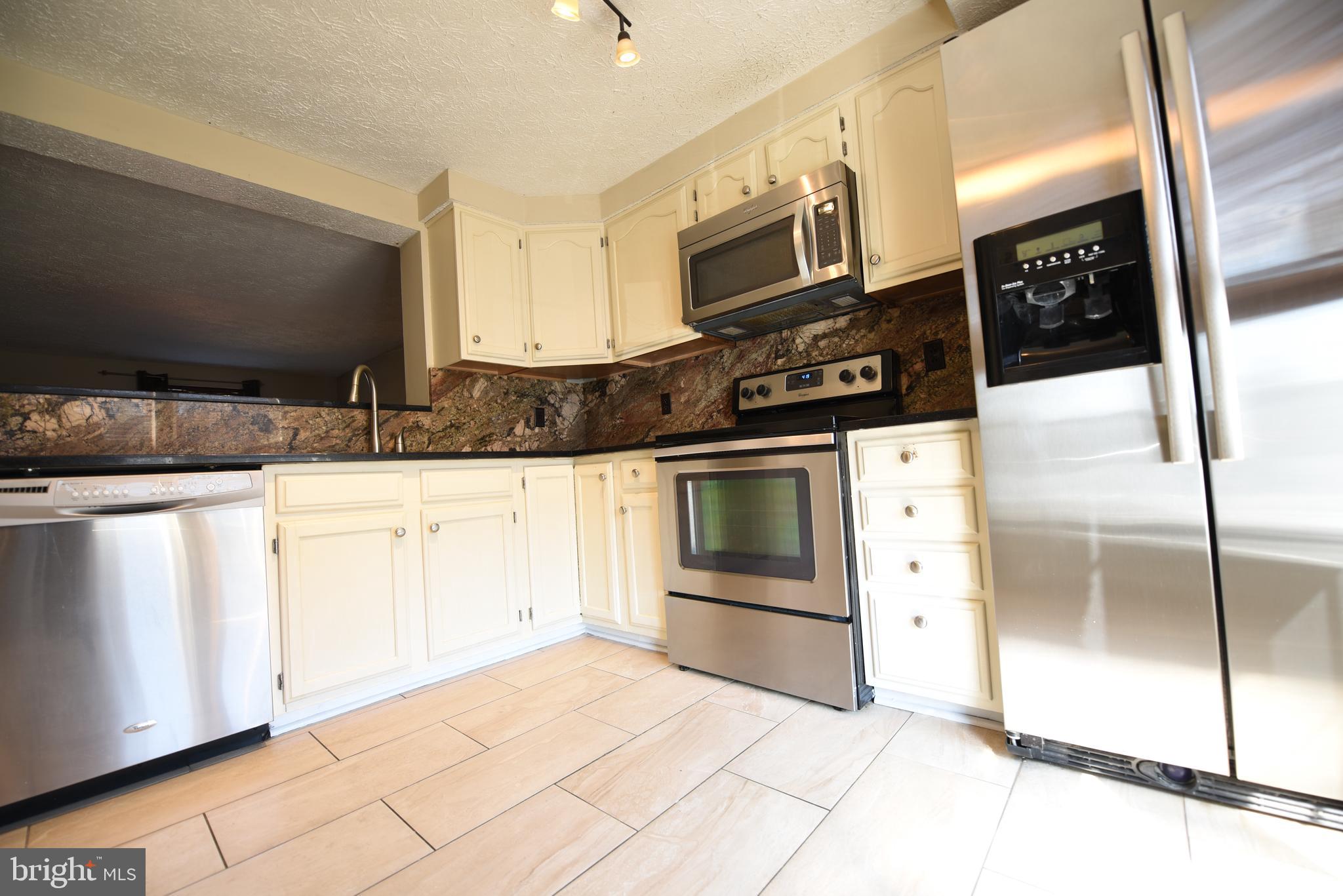 WINDING RIDGE - Residential Lease