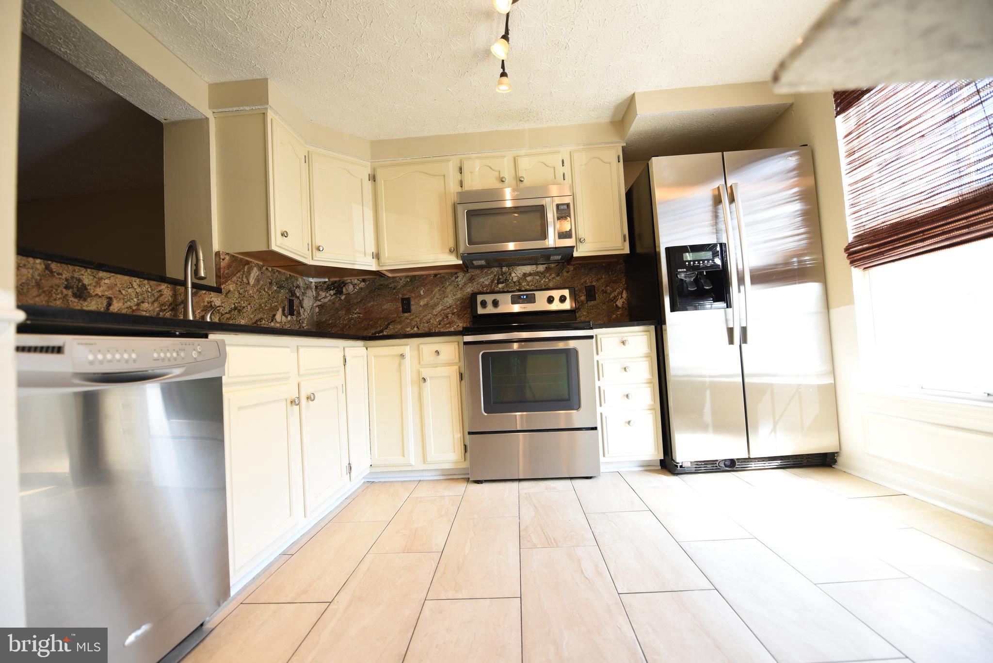 WINDING RIDGE - Residential Lease