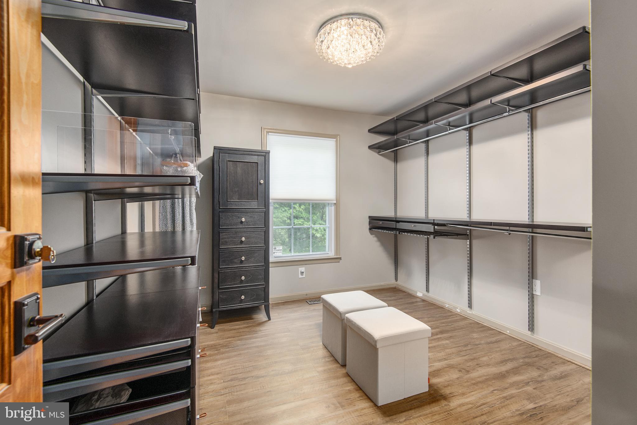 FAIR OAKS FARMS - Residential