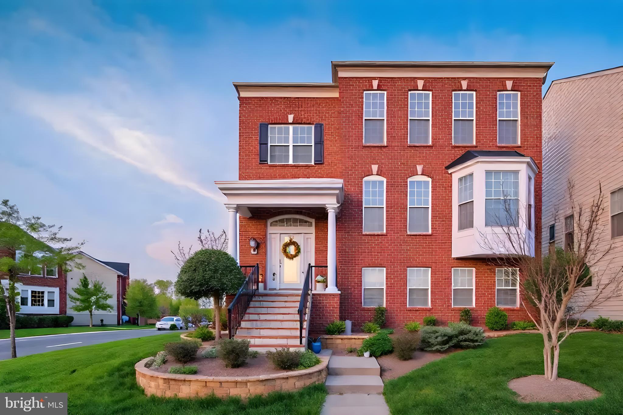 FAIRLAKES CROSSING - Residential