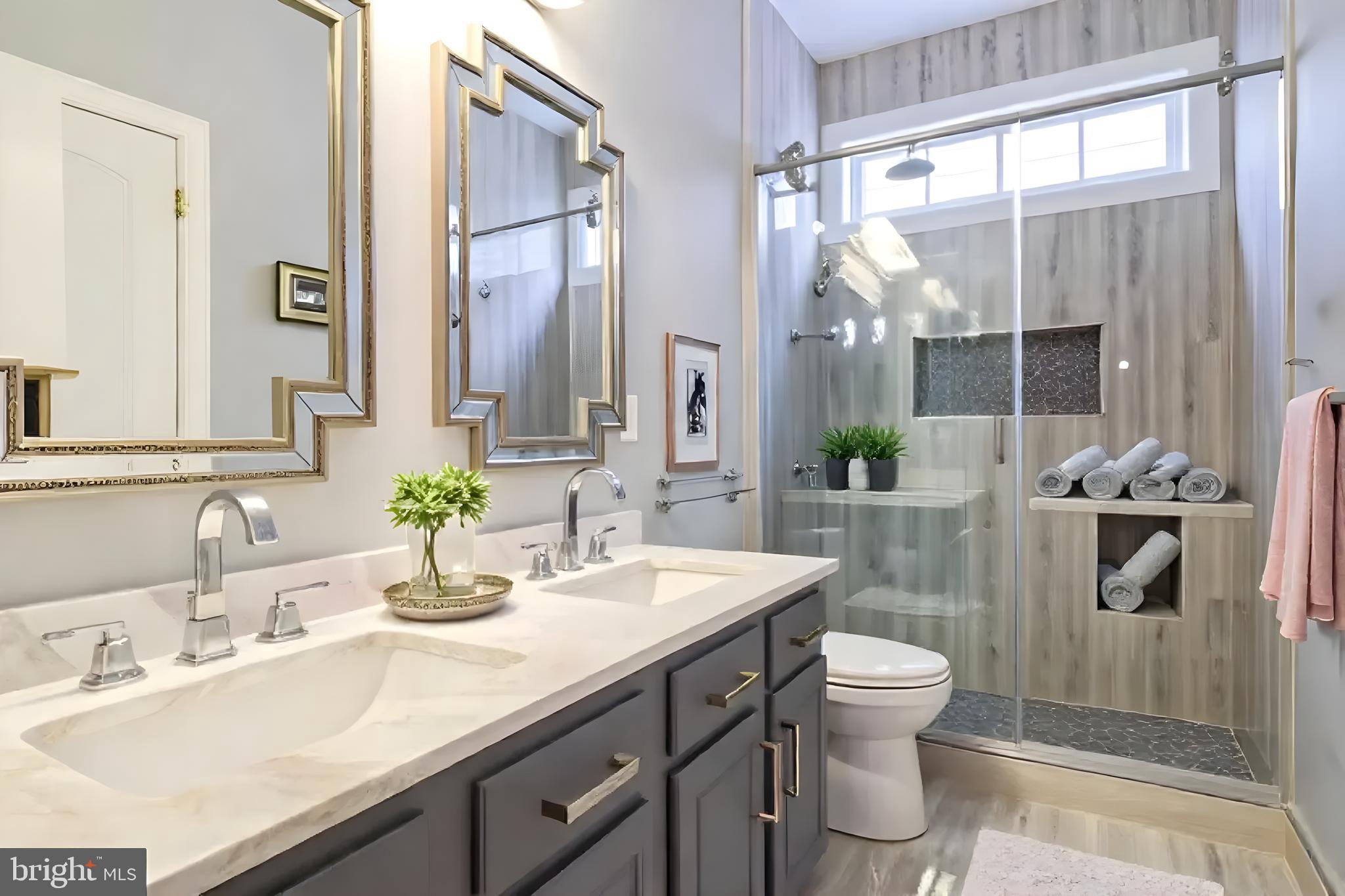 FAIRLAKES CROSSING - Residential