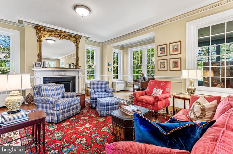 ROLAND PARK - Residential