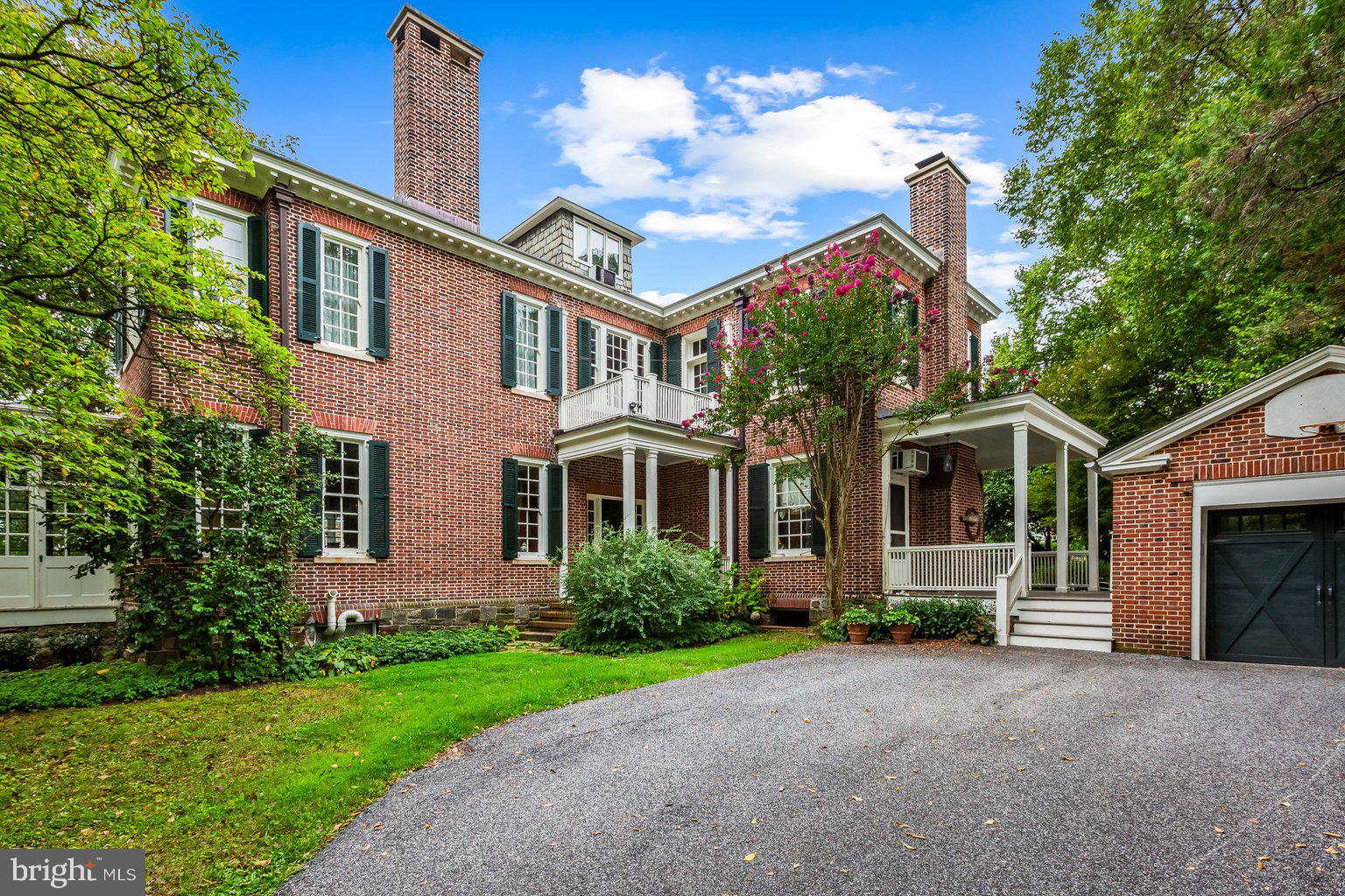 ROLAND PARK - Residential