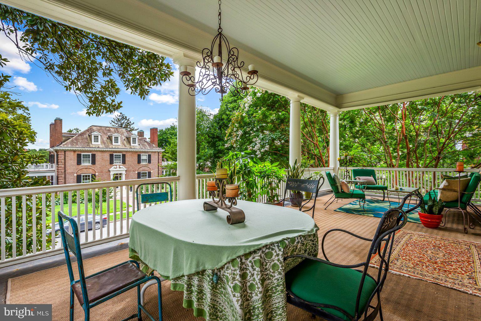 ROLAND PARK - Residential