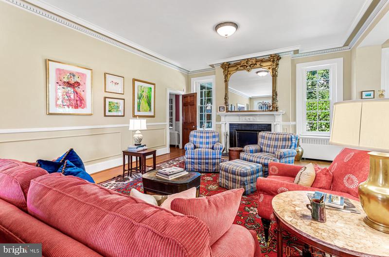 ROLAND PARK - Residential