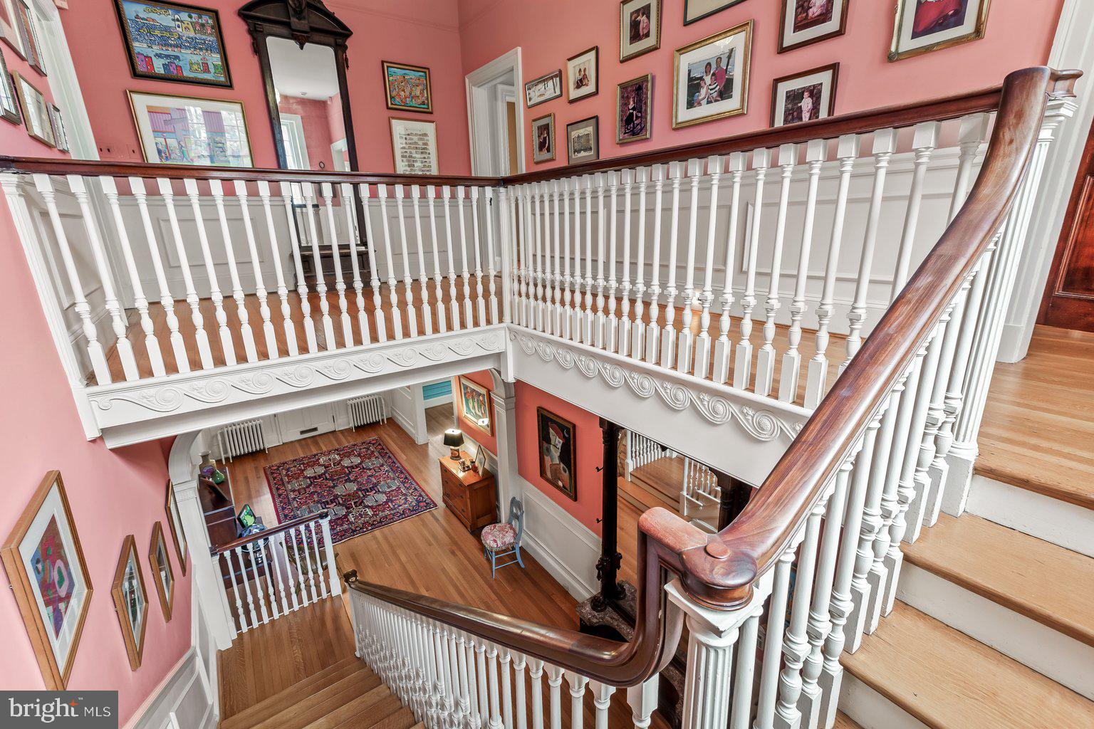 ROLAND PARK - Residential