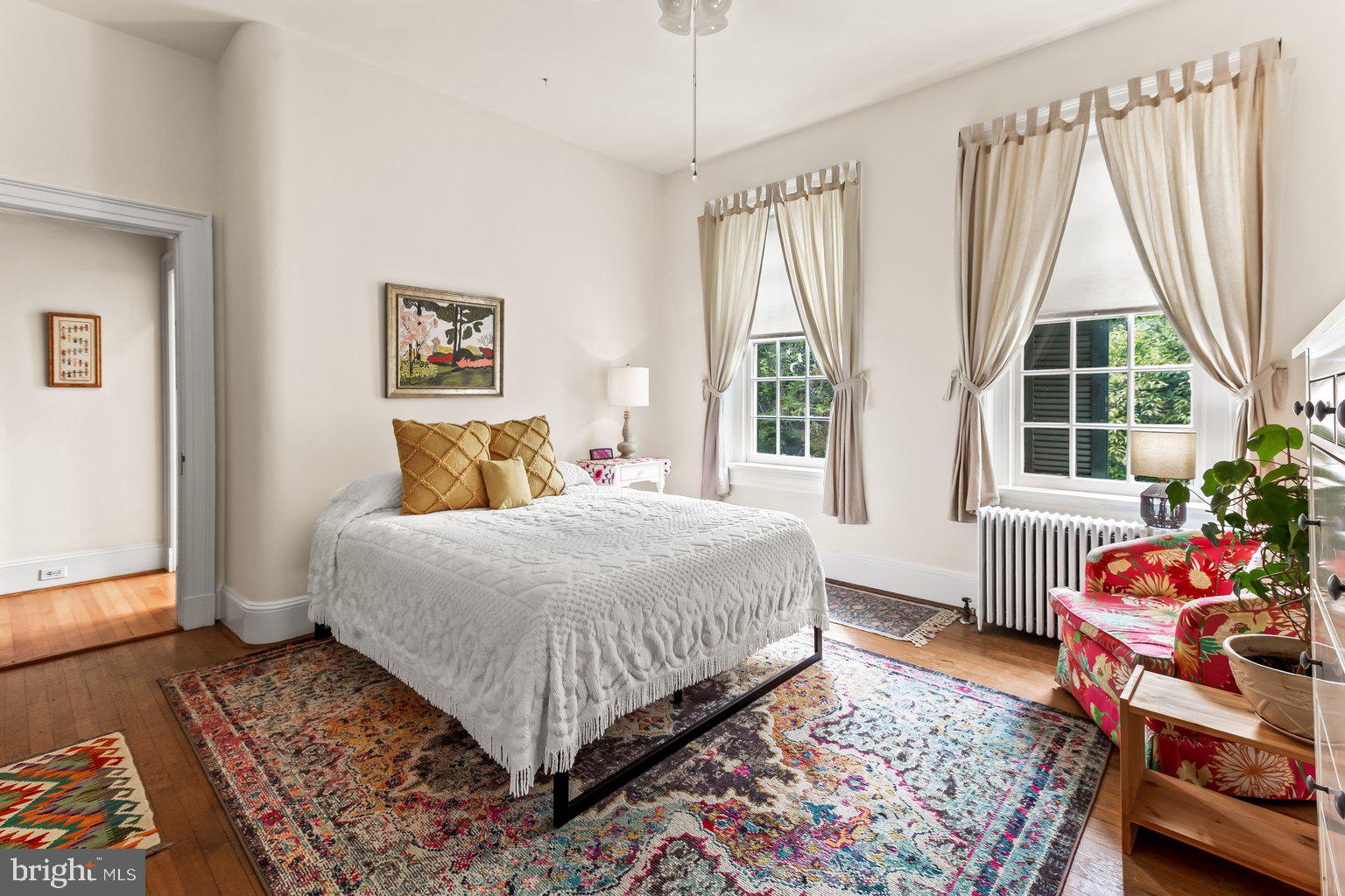 ROLAND PARK - Residential