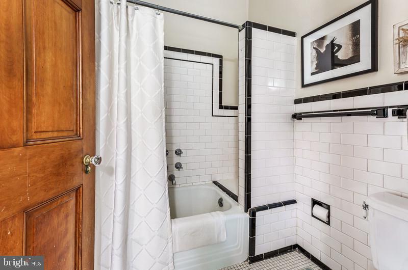 ROLAND PARK - Residential