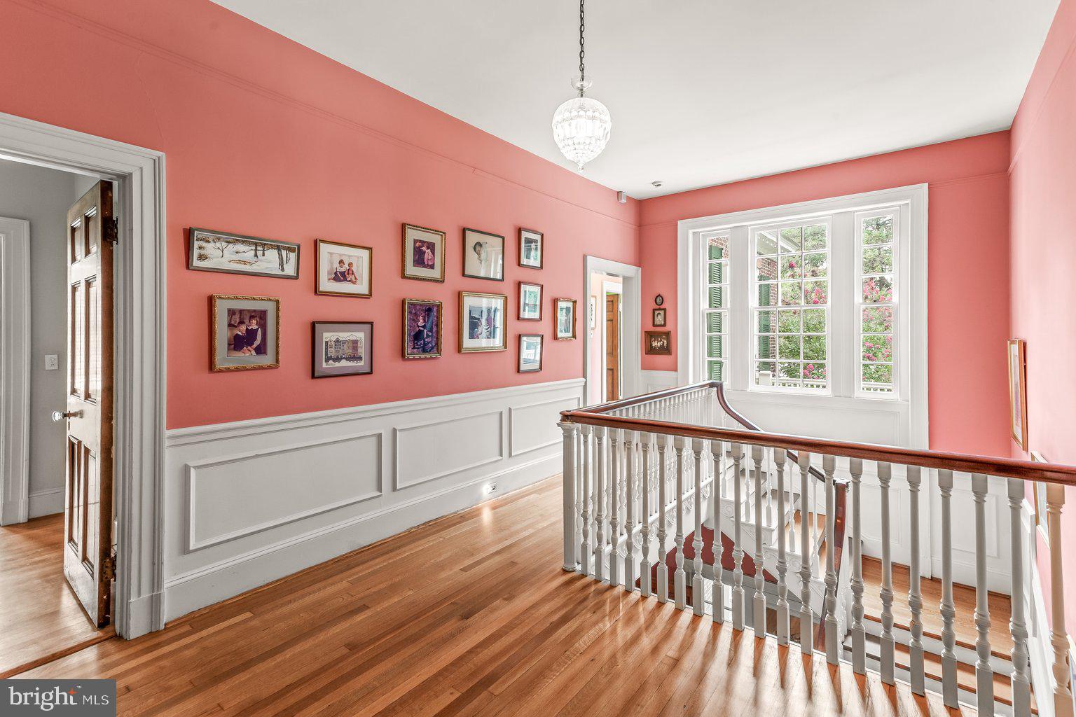 ROLAND PARK - Residential