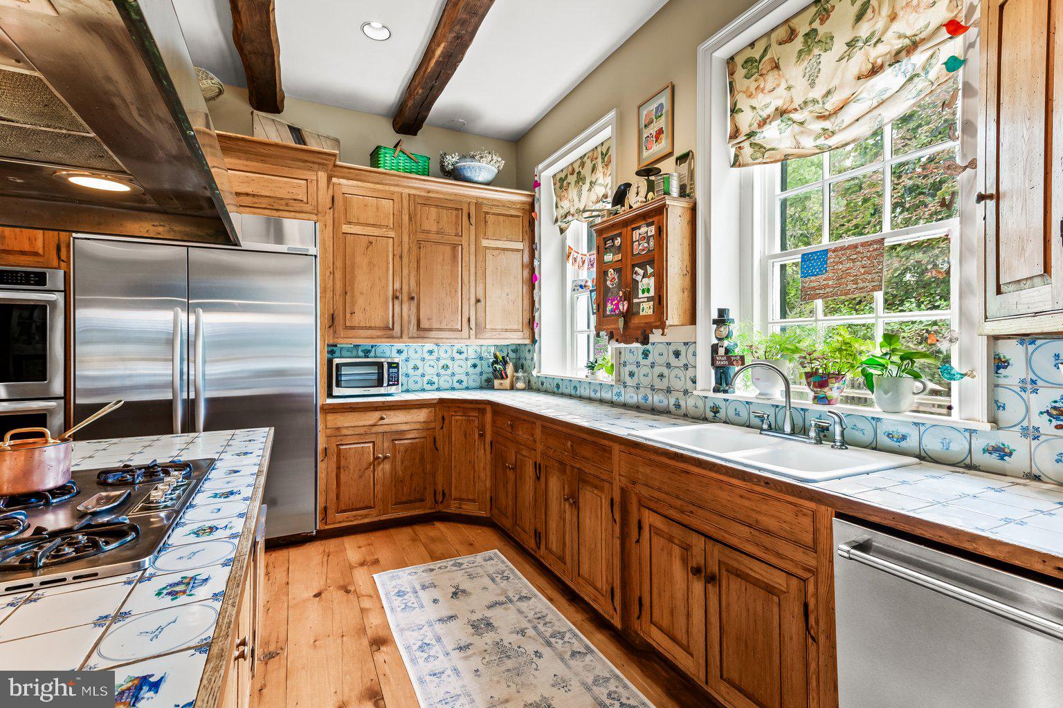 ROLAND PARK - Residential