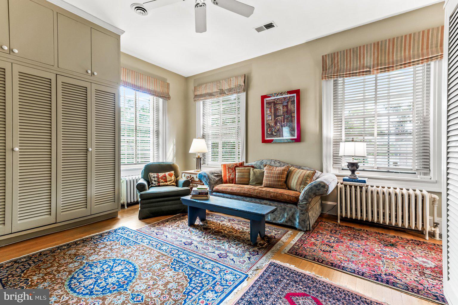 ROLAND PARK - Residential