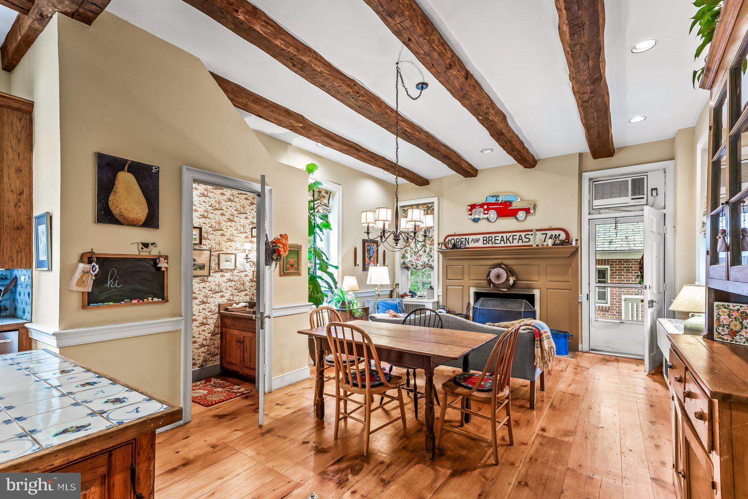 ROLAND PARK - Residential