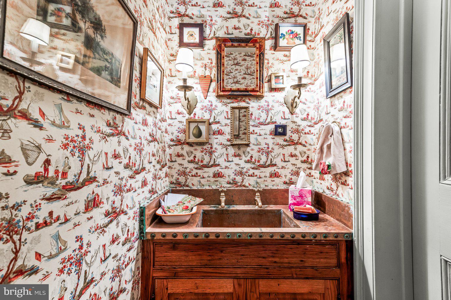 ROLAND PARK - Residential