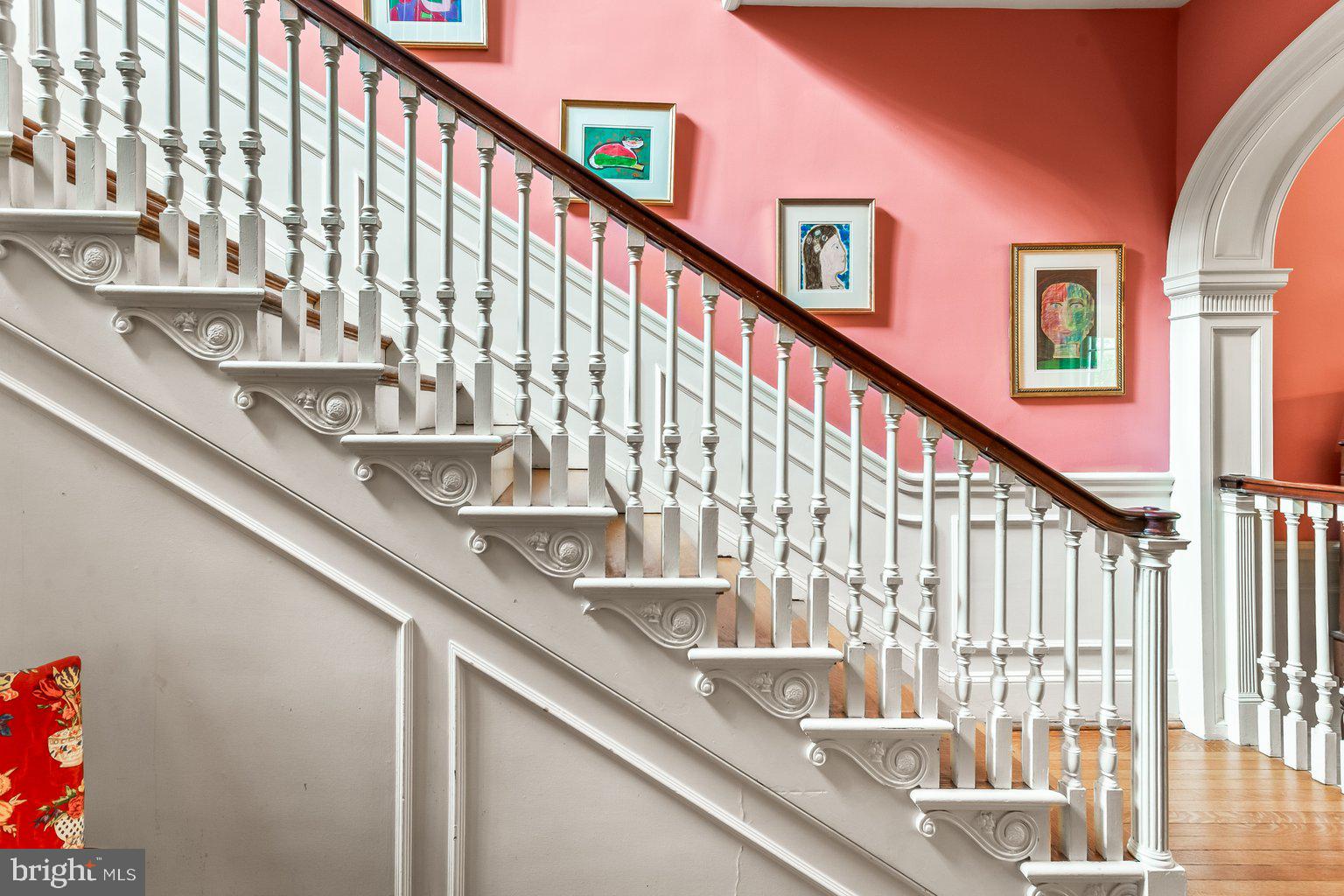 ROLAND PARK - Residential