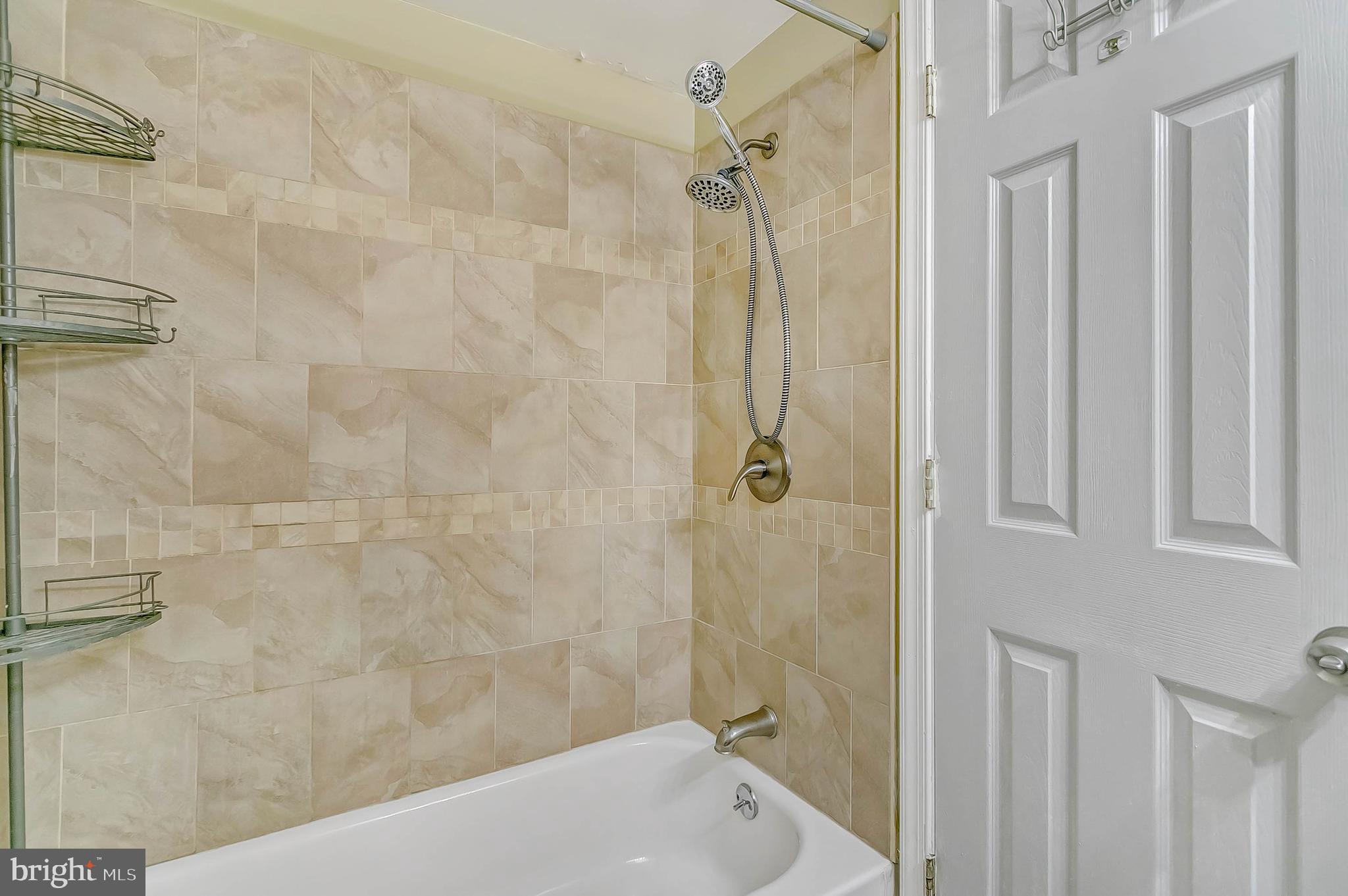 OLD FORT HILLS PLAT ONE - Residential Lease